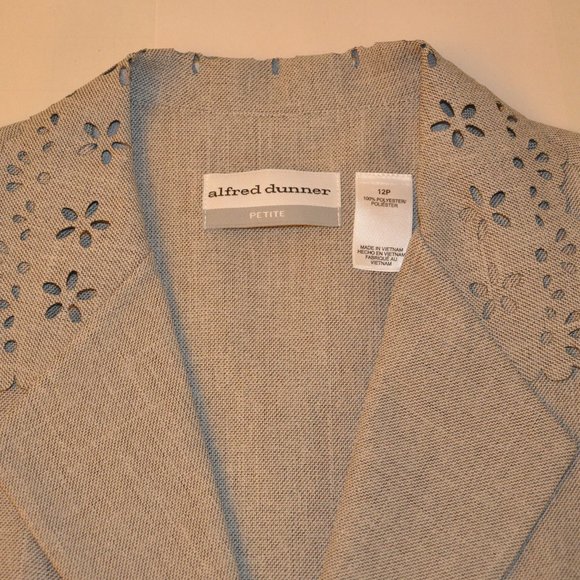 Alfred Dunner Womens Petite Flowerd Gray Jacket - Picture 3 of 12